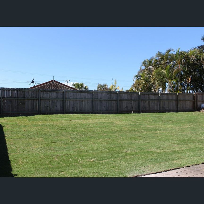 15 Halyard Drive, Wurtulla, Qld 4575 - Photo 1