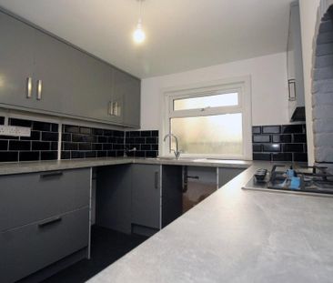 3 bedroom terraced house to rent - Photo 6