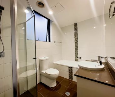 3 bed 2 bath*1103 - Photo 6