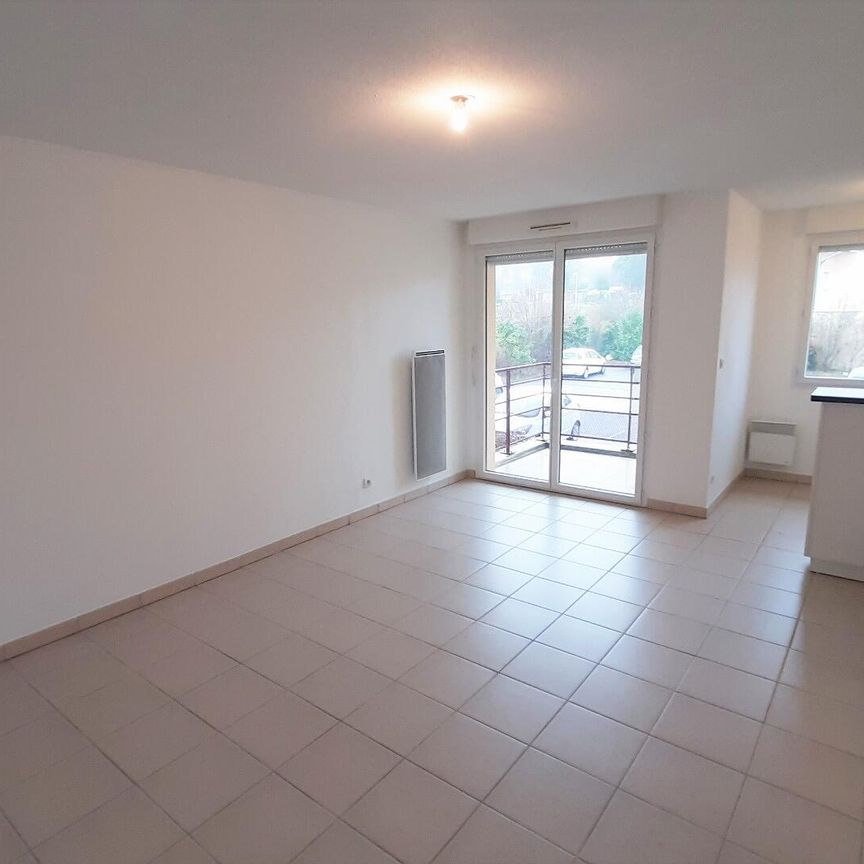 location Appartement T2 DE 41.97m² À LIMOGES - Photo 1