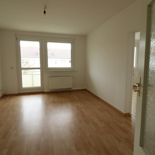 2-Raumwohnung mit Wanne und Balkon in Siegmar - Photo 1