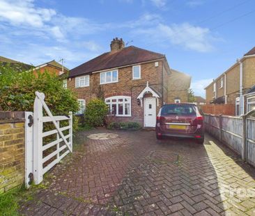 3 bedroom semi-detached house to rent - Photo 2