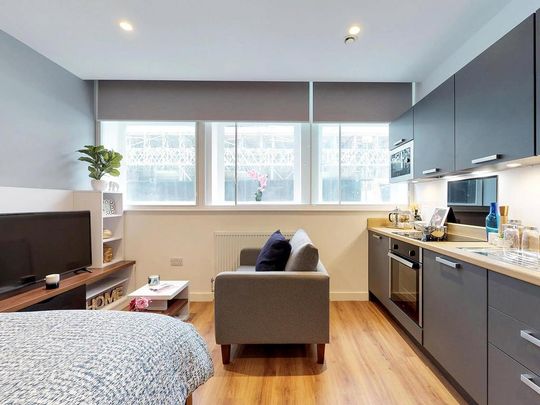 Studio to rent - Photo 1