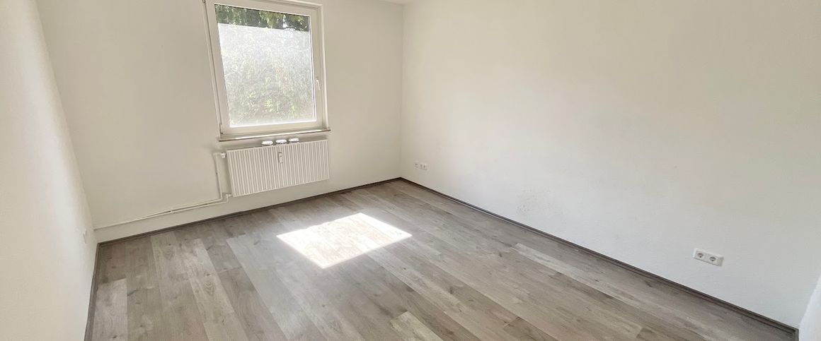Schöne 3,5-Zimmer-Wohnung mit Tageslichtbad! - Foto 1