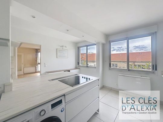 Location Appartement 5 pièces 114m² LYON 6ème - Photo 1
