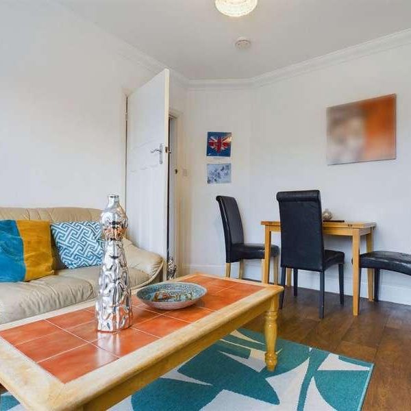 Milner Road, Brighton, BN2 - Photo 1