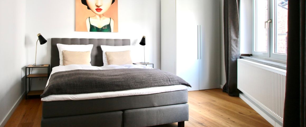 Großzügiges Wohnen mit Balkon Nähe Rathenauplatz - Photo 1