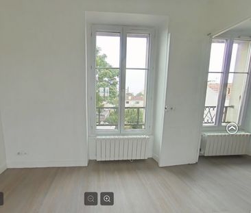 Location Appartement 2 pièces 35m² ST MAUR DES FOSSES 94100 - Photo 1
