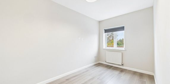 Shifford Crescent, Shifford Crescent, - Photo 2