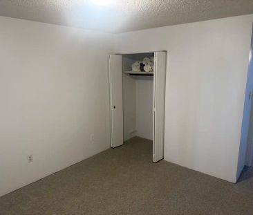 CASA DEL MAR APARTMENTS — 105 - Photo 3