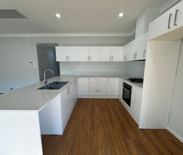 Convenient Living in Morisset - Photo 5
