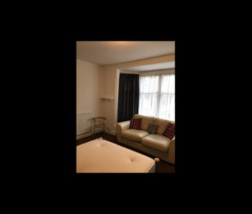 Room in a Shared House, Sykefield Avenue, LE3 - Photo 4