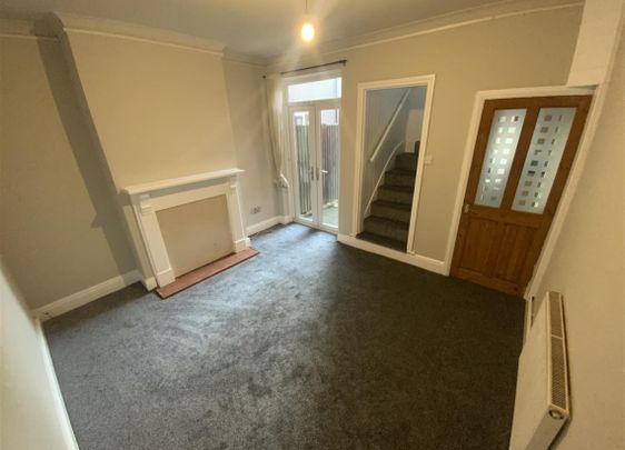 Lily Road, Yardley - Photo 1