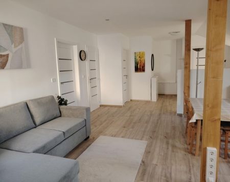 Uránvárosban kiadó felújított albérlet - Photo 2