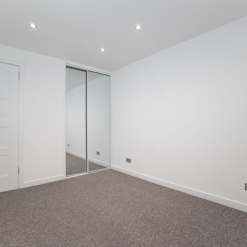 Corbie PLace, Glasgow, G62 7NB - Photo 1