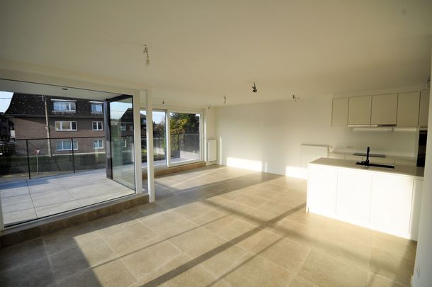 Prachtig hoekappartement met garage - Photo 1