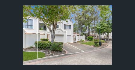 2 Storey Townhouse in the heart of Robina - Photo 3