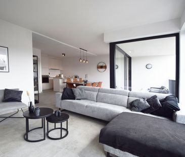 Makkelijk bereikbaar appartement met 2 slaapkamers vlakbij het centrum - Foto 2