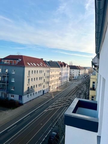 Tolle 3-Zimmer-Wohnung | EBK inkl. | sanierter Altbau | Modernes Tageslichtbad | Dachgeschoss - Photo 5