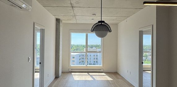 1 + Den - 200 Avenue Dorval, Dorval - Photo 2