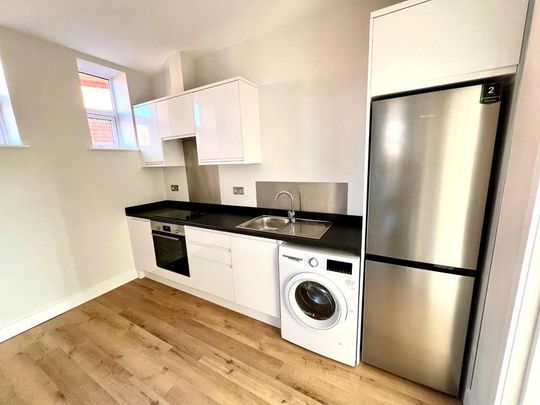 2 bedroom flat to rent - Photo 1