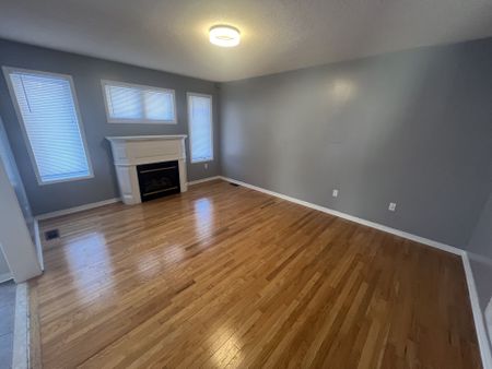 For Lease - 32 Earlsbridge Boulevard Unit# Upper, Brampton, Ontario - Photo 5