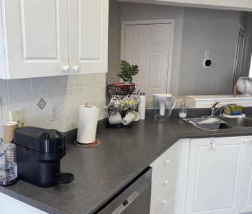 For Lease - 10 Vista Green Crescent, Brampton, Ontario - Photo 2