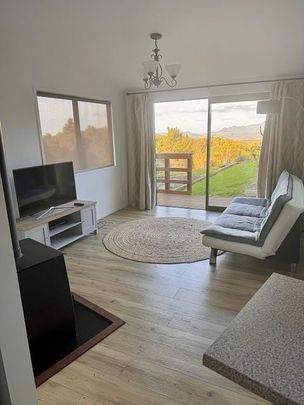 Tranquil 1 bedroom unit, $425 incl bills - Photo 1