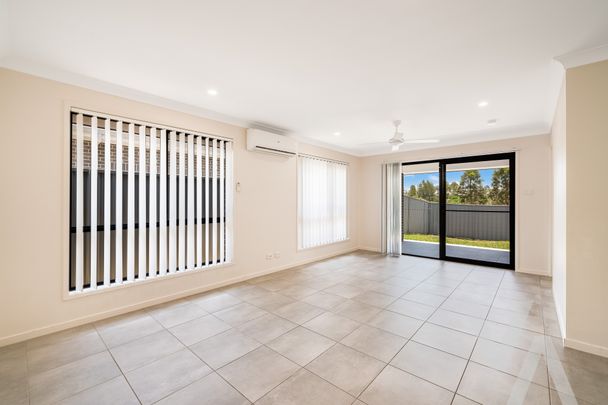 62b Redgum Circuit, Aberglasslyn NSW 2320 - House For Rent | Domain - Photo 1