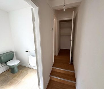 Studio to rent - Photo 6