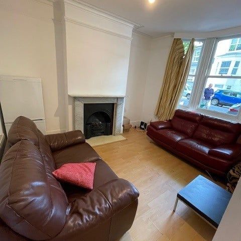 5 Bed Terraced House, Clyde Road, BN1 - Photo 1