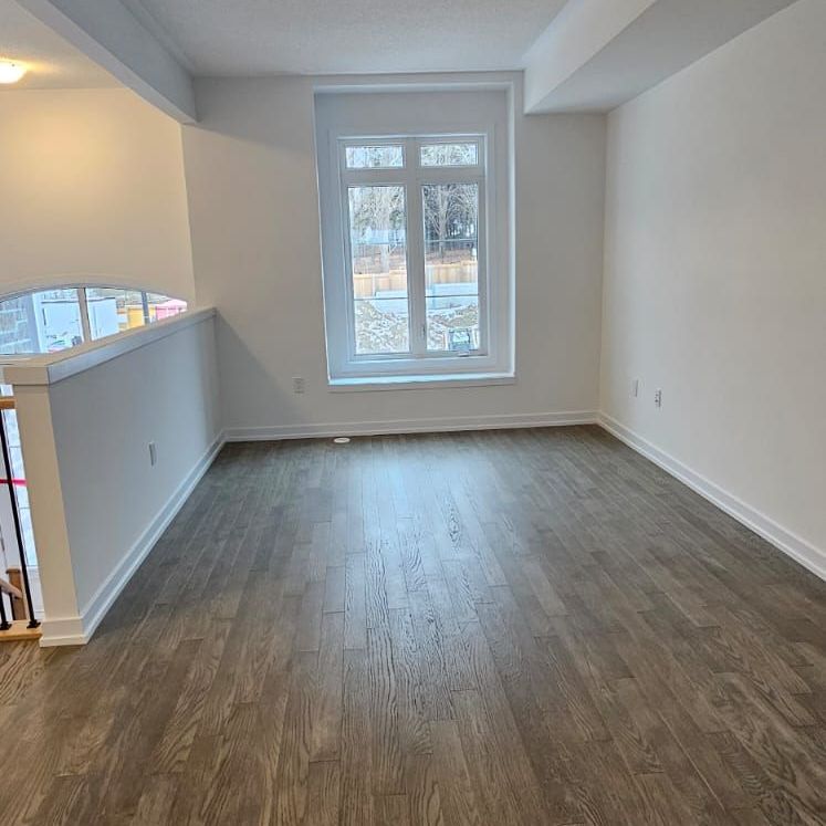 For Lease - 27 Lyall Stokes Circle, East Gwillimbury, Ontario - Photo 1