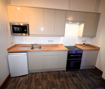 161 Warwick Road, CA1 - Photo 5