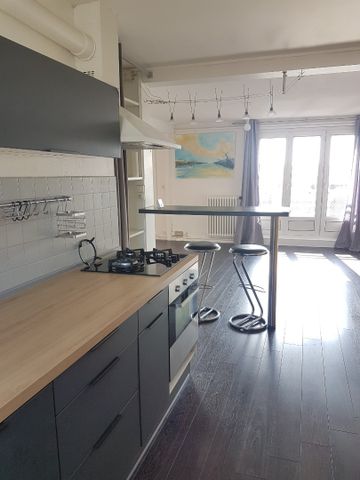 Location Appartement 3 pièces 67m² LILLE 59000 - Photo 5