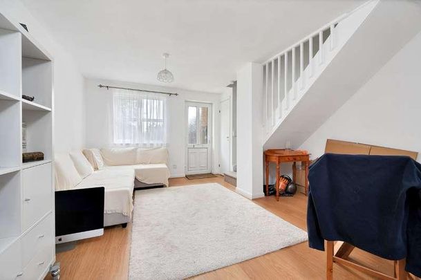 Horse Field View, Melton Mowbray, LE13 - Photo 1