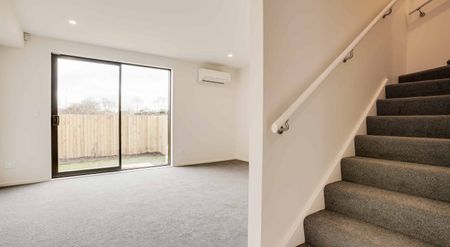 St. Albans, 3 bedrooms - Photo 2