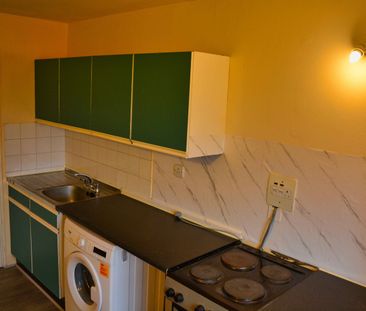 2 Bed Flat, Sycamore Court, M6 - Photo 4