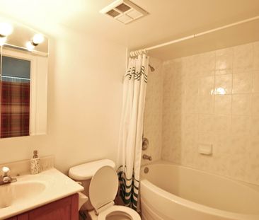 For Lease - 2585 Erin Centre Boulevard Unit# 206, Mississauga, Ontario - Photo 1