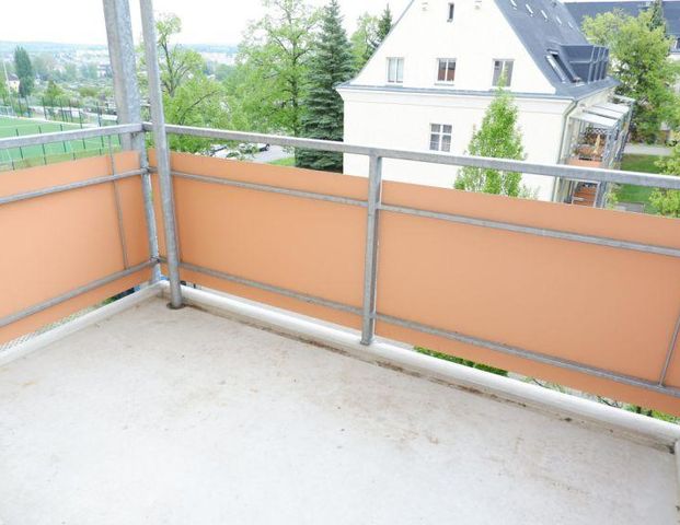 Frei ab 1.5.26 - 3-Zi.-Whg. am Heimgarten im 2. OG ! - Photo 1