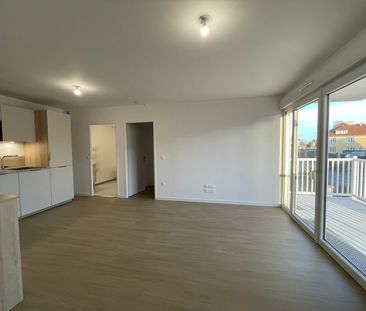 Location Appartement 2 pièces 43m² - Photo 2