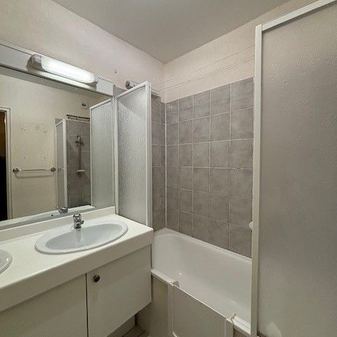 Location Appartement 81m² BORDEAUX 33200 - Photo 1