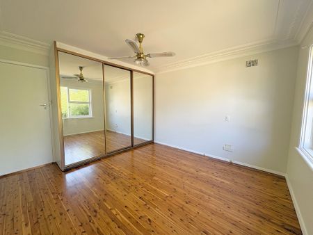 Well Presented Family Home in Great Location&excl; - Photo 3