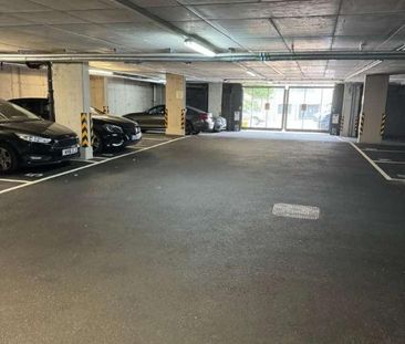 Flat, Caledonian Building, Mill Hill, NW7 - Photo 6