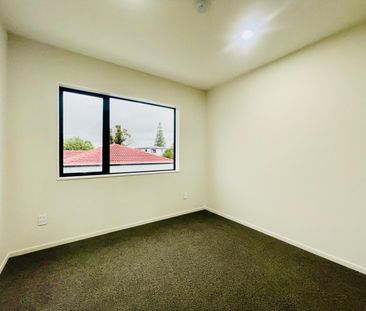MANUREWA, 3 BEDROOMS - Photo 4