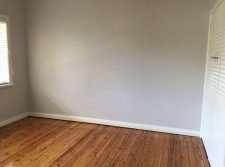 Charming Old East Albury Unit - Photo 2