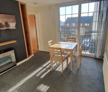 8f Glassillan Grove, Greenisland, Carrickfergus, BT38 8TB - Photo 2