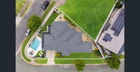 Hidden Oasis!! Close to Everything... - Photo 2