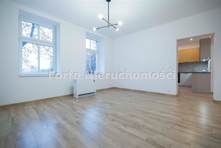 Chorzów, Batory, Plac Nowary - Фото 2