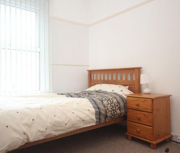 3 bedroom terraced house to rent - Photo 6