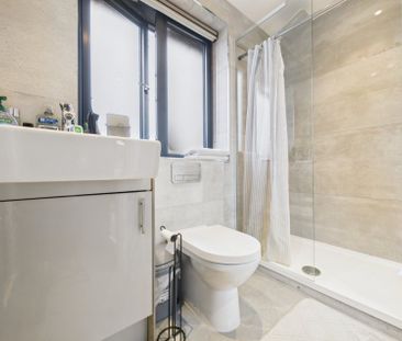 Long Lane, Staines-upon-Thames, Surrey,TW19 - Photo 5